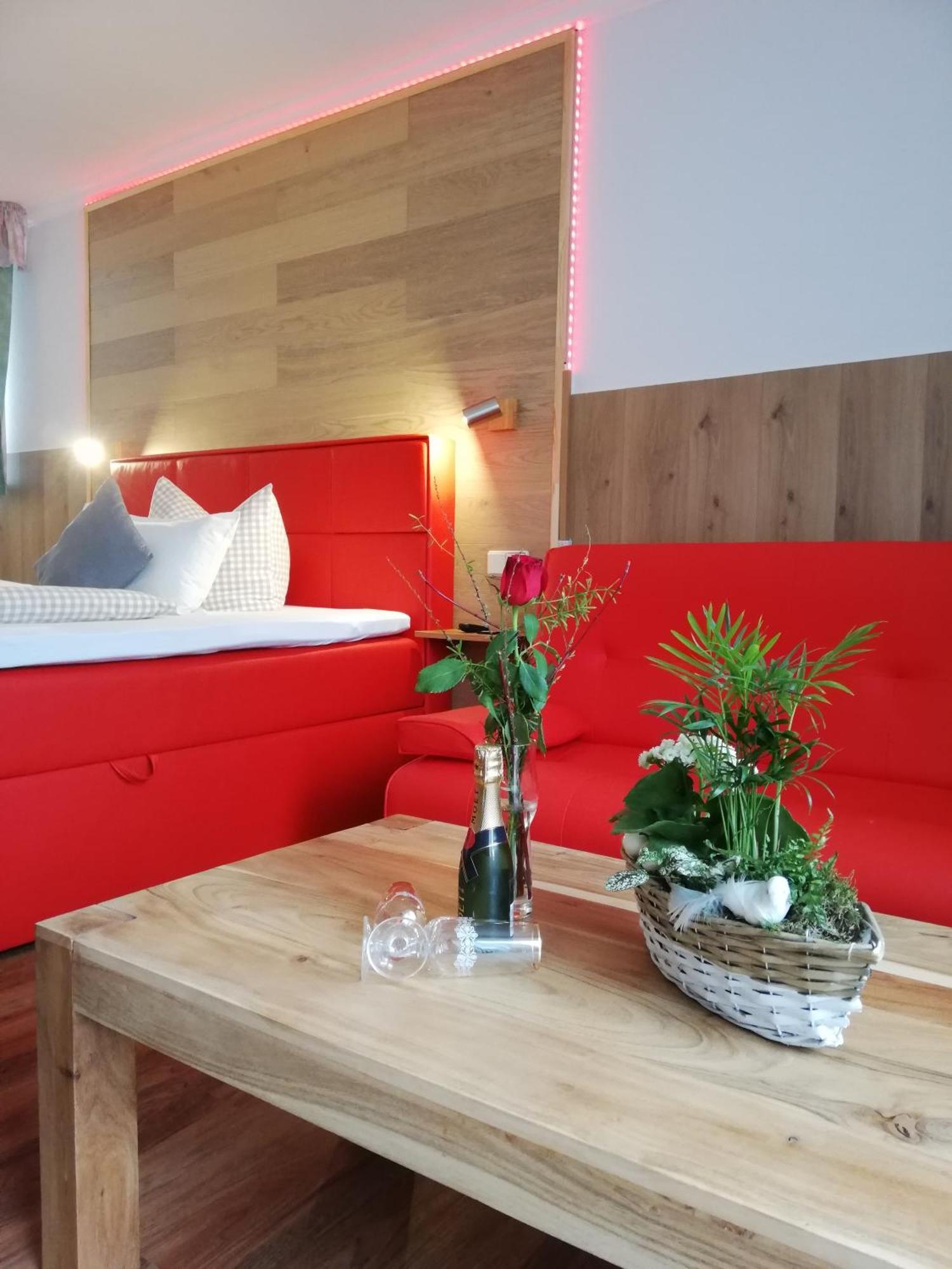 Landhotel Waldschloesschen Mit Gaststube Sohland an der Spree المظهر الخارجي الصورة